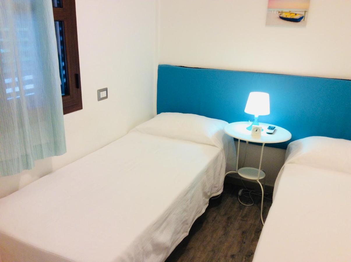 Brezza Marina Cin P2668 Apartman Santa Maria Navarrese Kültér fotó